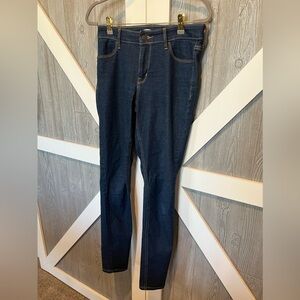 WJ1. Old Navy Mid-Rise Pop Icon Skinny Jeans for Women Size 4 Tall • Inseam 32